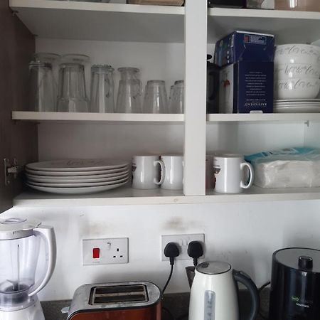 Our Guests Are Royal Apartment Higham Ferrers Ngoại thất bức ảnh